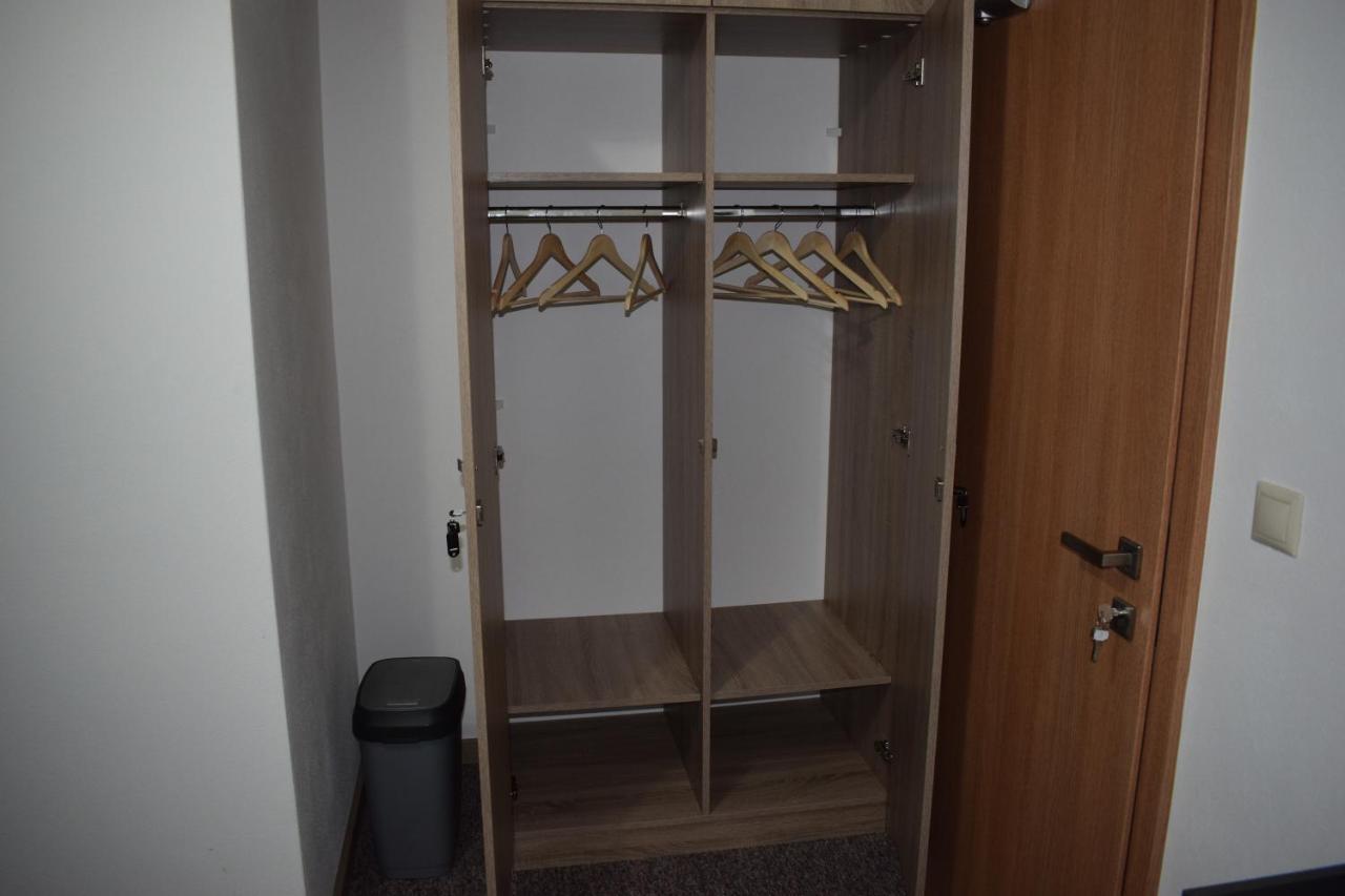 Ms-Ubytovanie Hotel Dolny Kubin Eksteriør billede